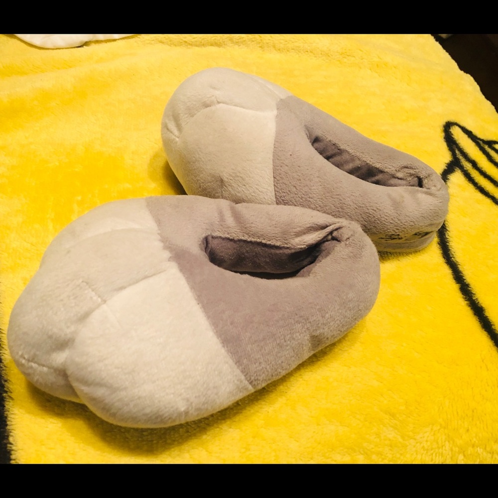 Bugs Bunny Six Flag house slippers